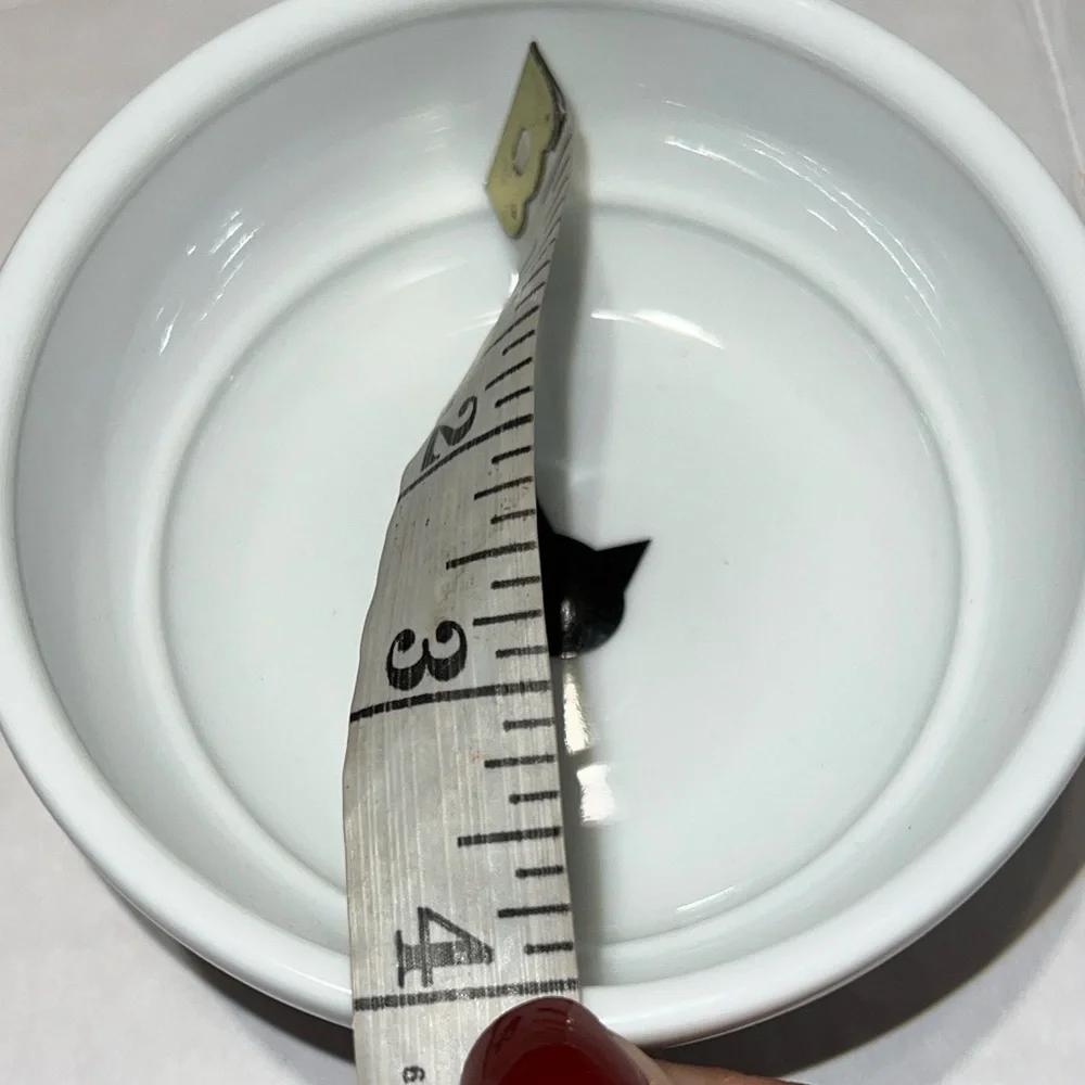 Anti-Spill Ceramic Cat Food Bowl | Paw Print Design Microwave & Dishwasher Safe